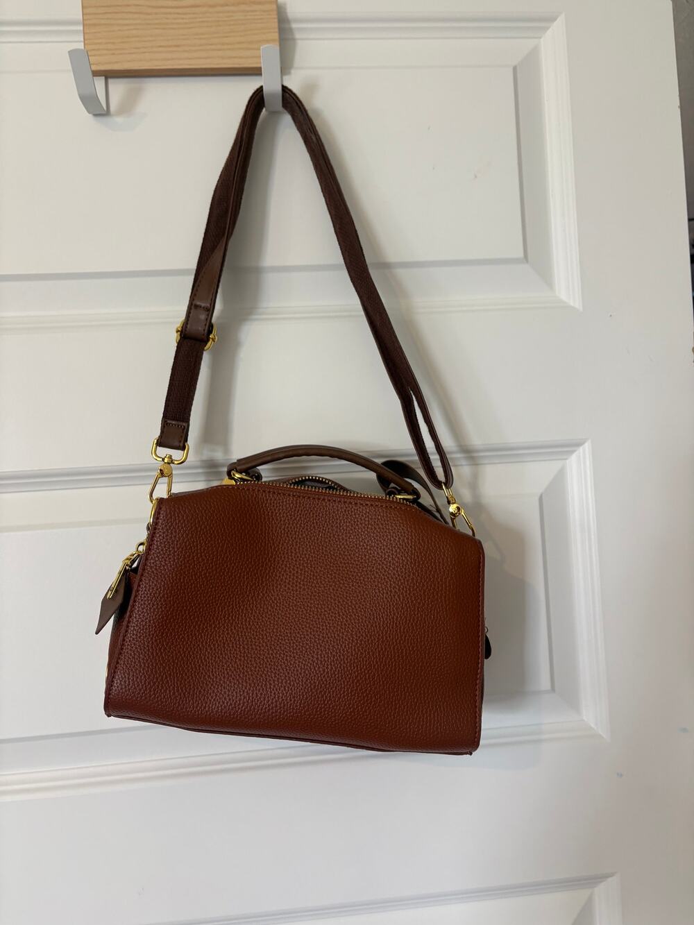 Camel colored vegan leather purse with removable strap